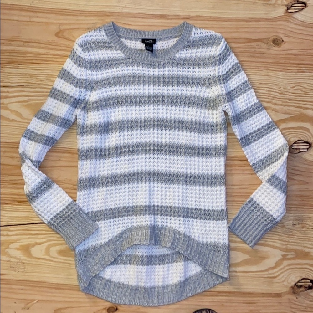 Worn once! chunky knit sweater grey & white 💫✨🌟
